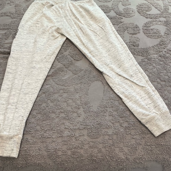 Hard Rock Joggers - Picture 5 of 5